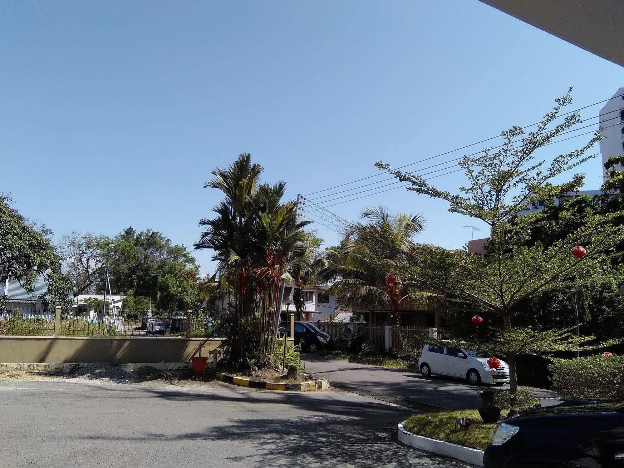 Casuarina Hotel Kota Kinabalu Exterior photo